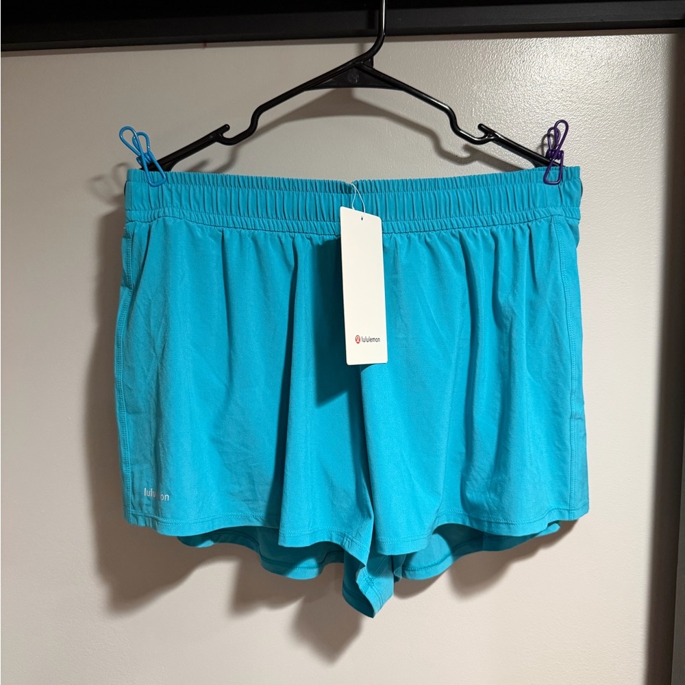 Lululemon Pace Crush High-Rise Shorts 2.5”